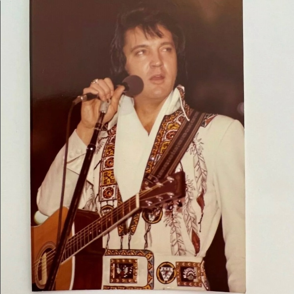 ELVIS PRESLEY  ORIGINAL KODAK PHOTOGRAPH  ANAHEIM NOV 30 1976 AUTHENTIC